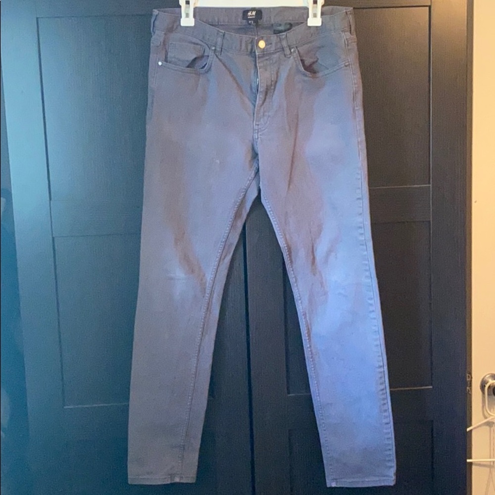 Men’s gray pants